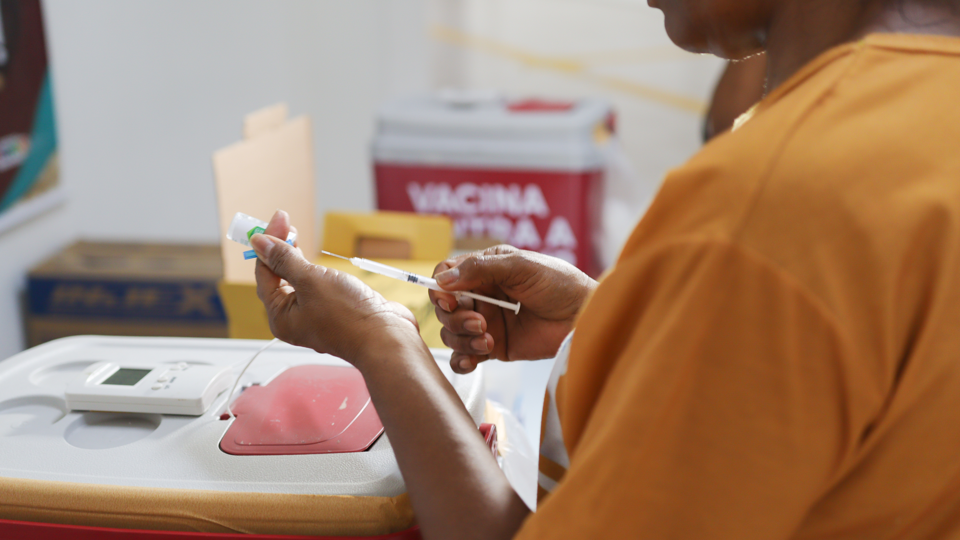 Centro de Ciências Humanas (CCH) recebe nessa quarta-feira, 28, campanha de vacinação contra influenza e covid-19.