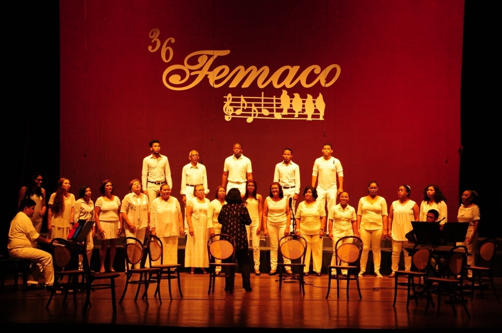 > Coral UFMA comemora aniversário de 50 anos em concerto no Teatro Arthur Azevedo