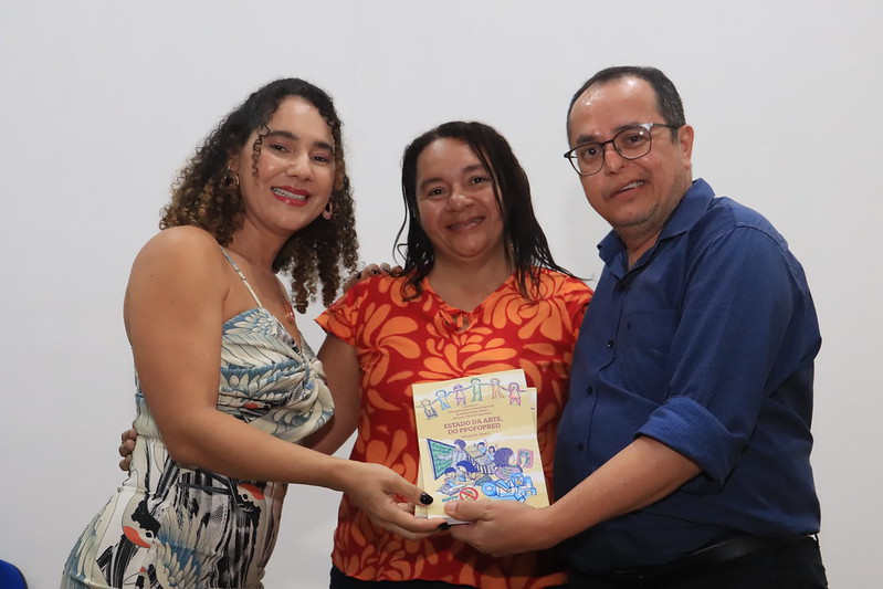 Programa de mestrado em Educação do Centro de Ciências de Imperatriz lança livro com artigos produzidos pelos estudantes (2)