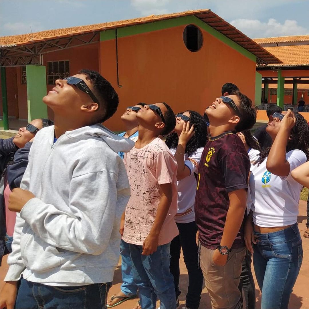 Projeto de extensão Astronomia no Sertão promove observação do eclipse solar na UFMA, em Grajaú