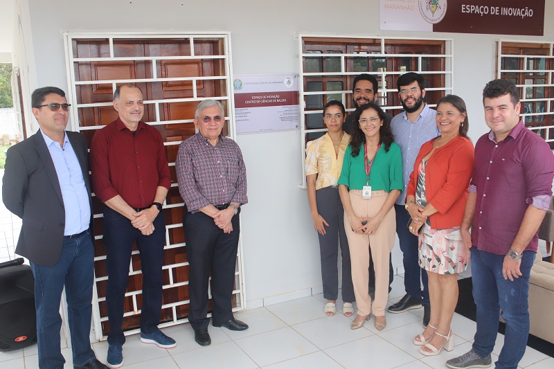 Reitor Natalino Salgado inaugura sala de videoconferência, laboratório e o Espaço Inovação, no Centro de Ciências de Balsas.jpg