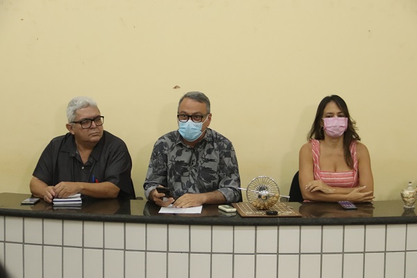 Reunião com assessores de candidatos ao governo e senado define regras para sabatina na Rádio Universidade e TV UFMA.jpg