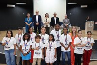 180 estudantes do ensino fundamental e médio, de diferentes regiões e comunidades do estado, foram premiados em evento histórico e inclusivo