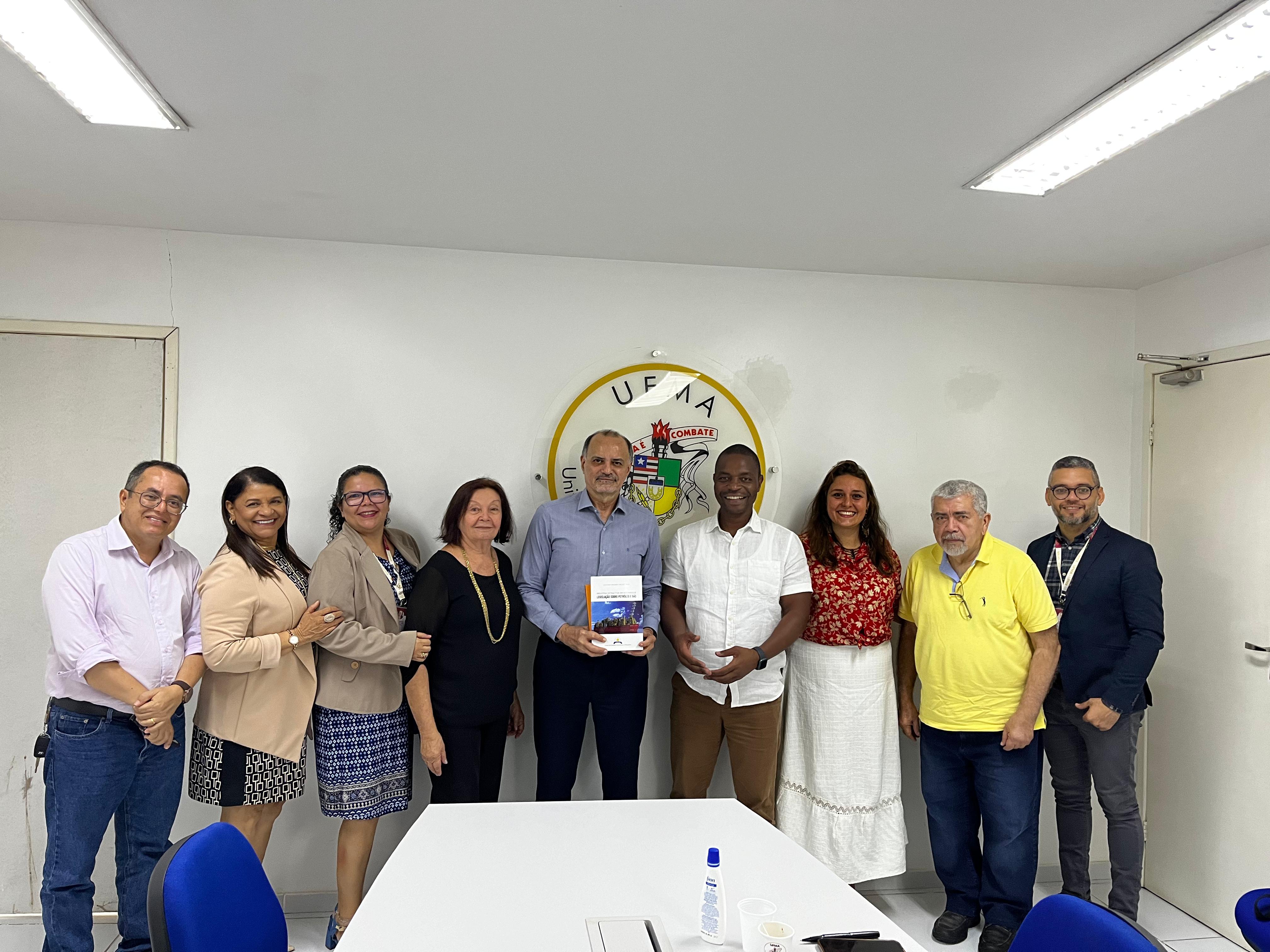 UFMA, Fundação Sousândrade e Deputado de Moçambique discutem cooperação internacional