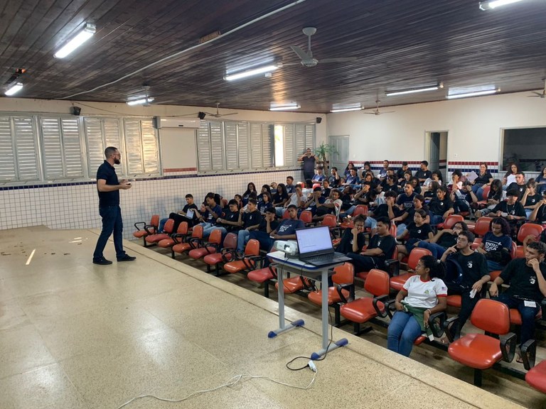 Visita da equipe do CCBL à escola Padre Fábio