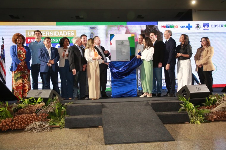 Solenidade de Inauguração do Campus de Balsas com descerramento de placa
