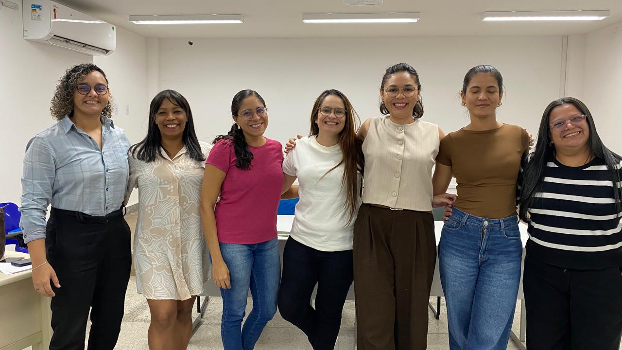 A formação foi conduzida com o objetivo de ampliar a compreensão sobre os processos que envolvem a avaliação dos estudantes e dos cursos de graduação, aproximando a equipe pedagógica dos critérios e referenciais utilizados na elaboração dos itens do ENADE.