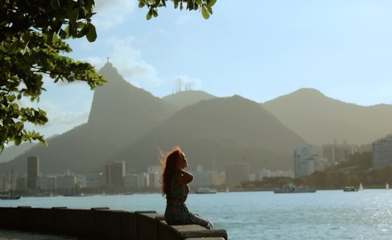 A Mulher da Luz Própria – Still 2.jpg