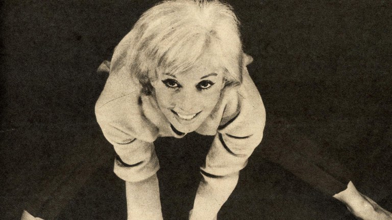 A Mulher da Luz Própria – Still 3.jpg