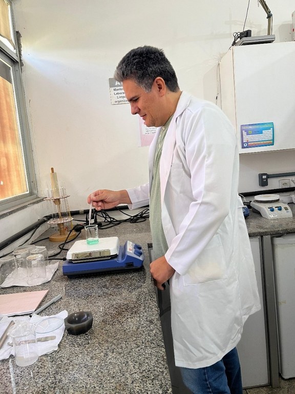 prof adenilson .jpeg