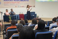 Evento reuniu pesquisadores, docentes e estudantes de instituições brasileiras e estrangeiras para discutir educação, juventudes, relações étnico-raciais e contextos diaspóricos