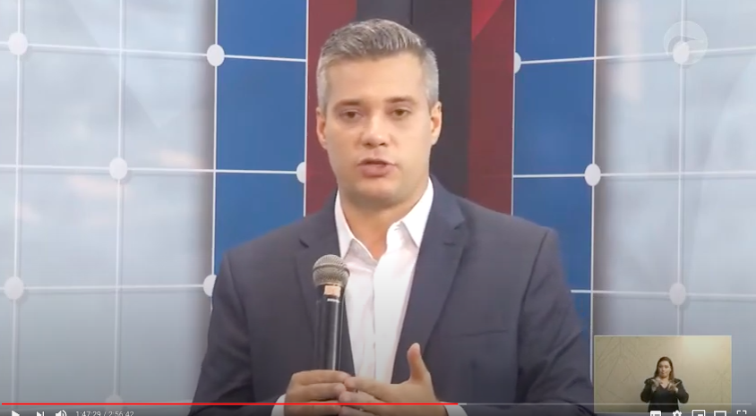 Neto Evangelista no debate da TV Guará