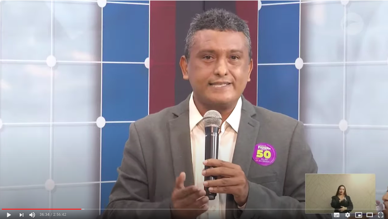 Franklin Douglas no debate TV Guará