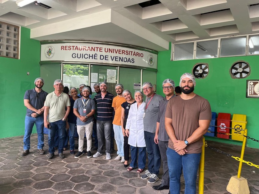 SINFRA visita RU Central para planejar a climatização do ambiente
