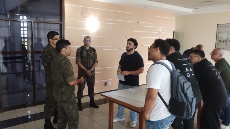 Equipe Sirius Rockets, da UFMA, realiza visita técnica ao Centro de Lançamento de Alcântara