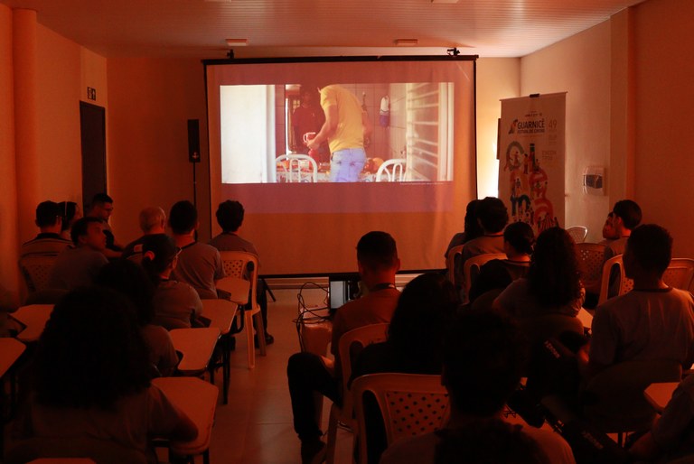 Mostra Faz Todo Sentido leva filmes adaptados para estudantes com deficiência visual em São Luís