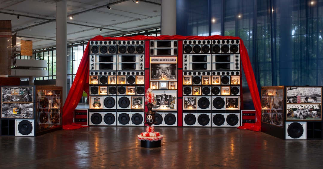 “Eu sou cria daqui”: egressa da UFMA, Gê Viana conquista espaço na Bienal de Artes de São Paulo