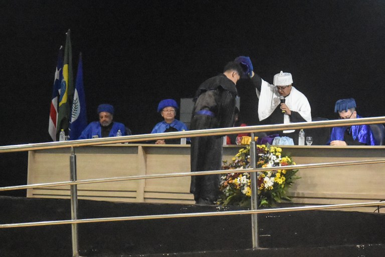 “Os sonhos não envelhecem”: Colação de Grau reúne formandos do CCH e CCET em solenidade no Centro de Convenções da UFMA