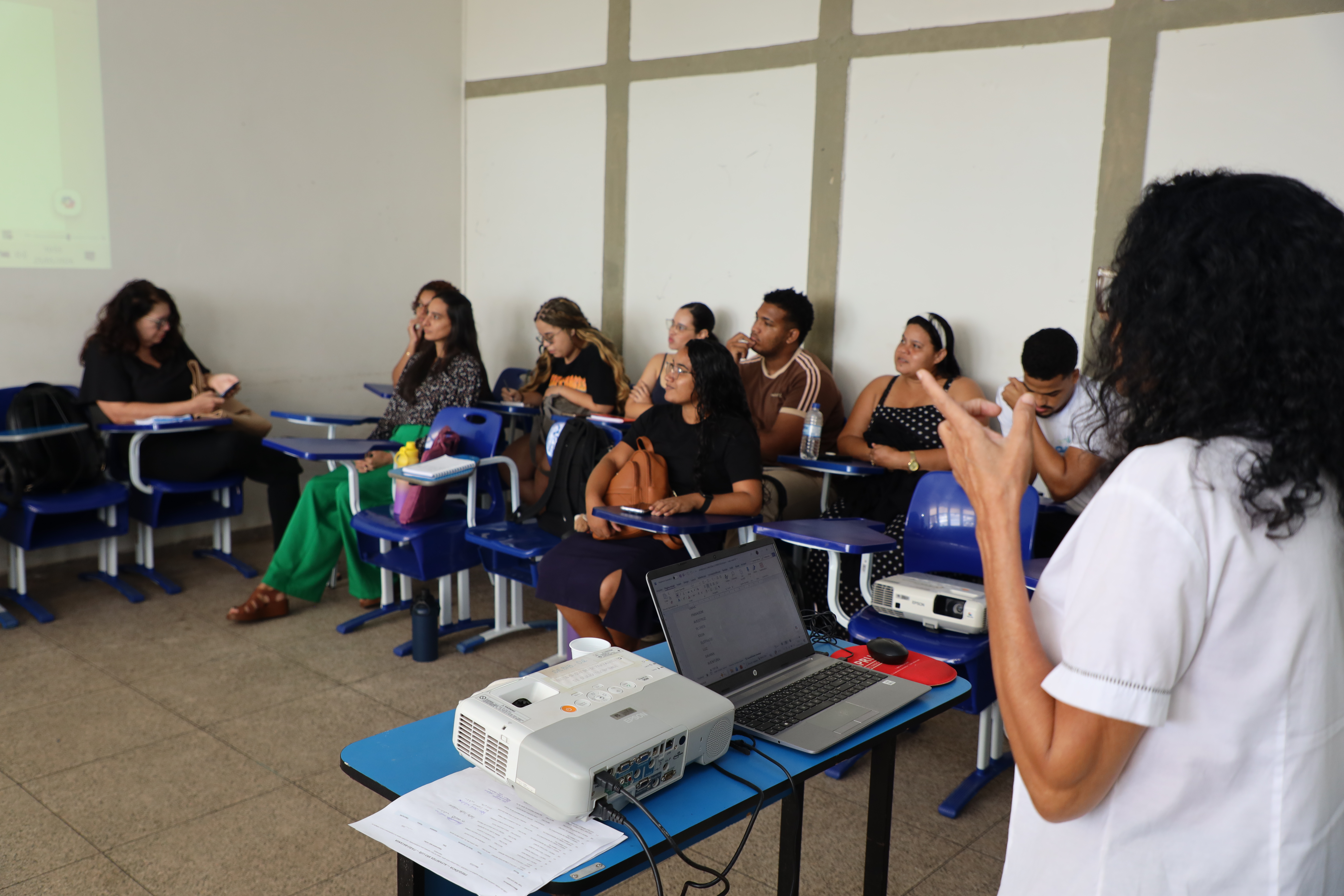 A formação ocorre mensalmente, em São Luís
