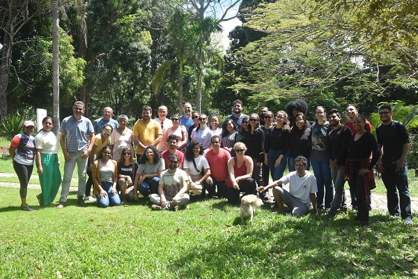 Alunos de Pós-Graduação e de Oceanografia participam de visita ao Sítio do Físico.jpg
