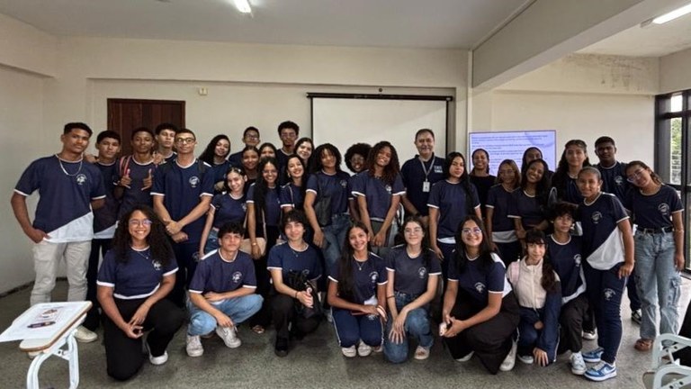 Alunos do Colun participam do Curso de Formação Agente de Inclusão Cidadania Digital