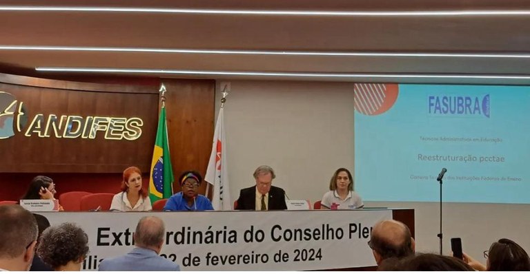 Andifes manifesta apoio à proposta de reestruturação da carreira do PCCTAE