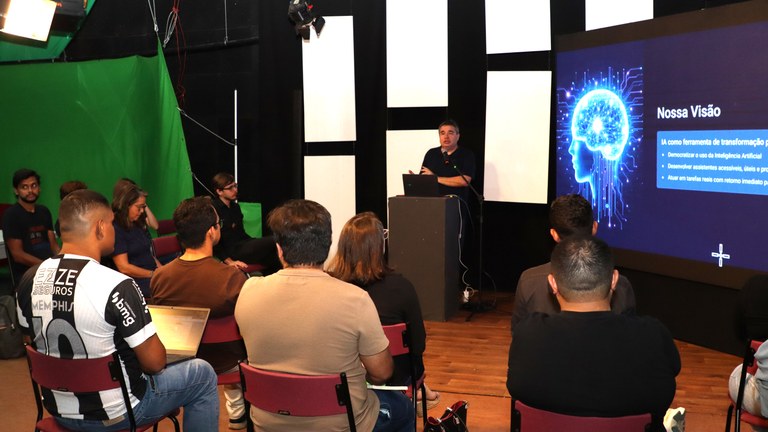 APLICOM X: UFMA realiza evento voltado para o uso prático da IA na comunicação