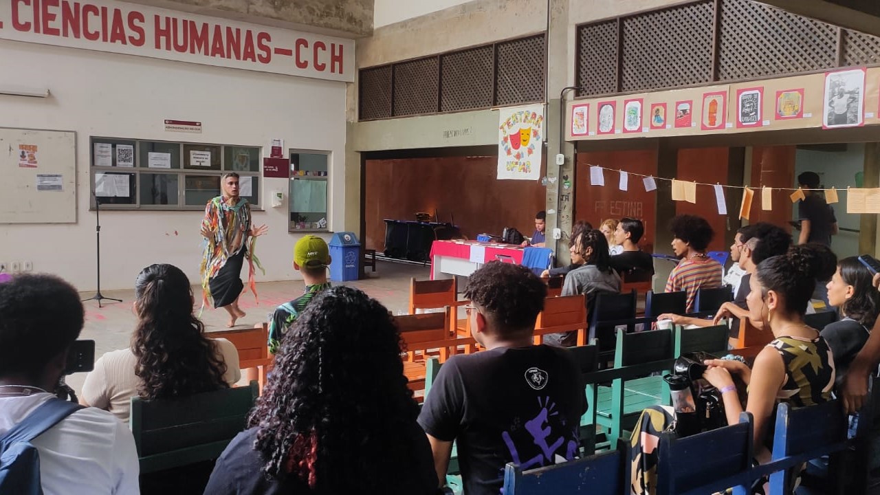 Arte à serviço do povo: evento da UFMA celebra movimento artístico e político