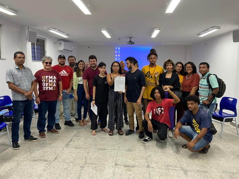 Audiência de conciliação entre gestão e alunos da UFMA resulta na desocupação do prédio da reitoria