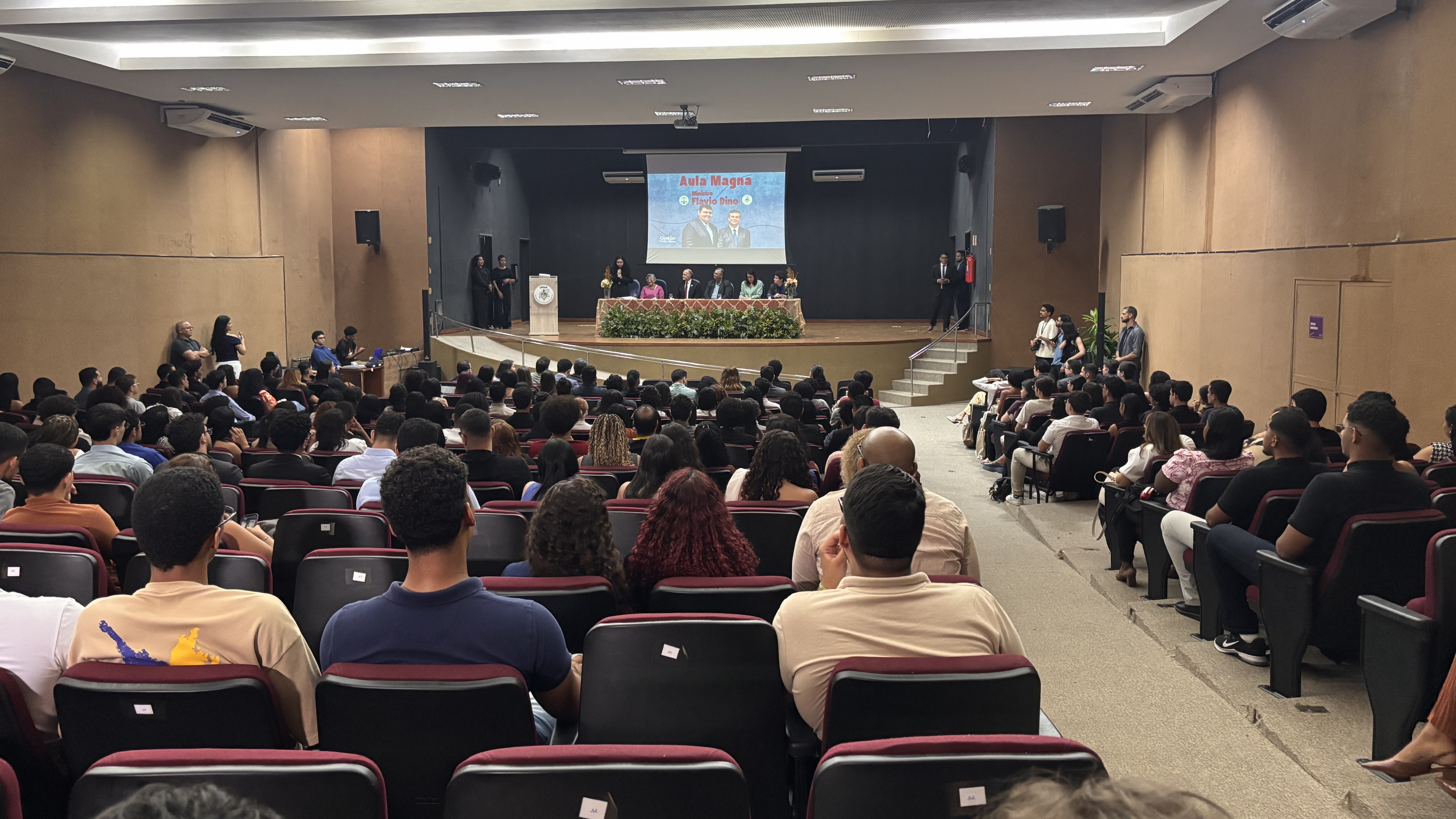 Aula magna do curso de Direito da UFMA reúne comunidade acadêmica e destaca formação crítica