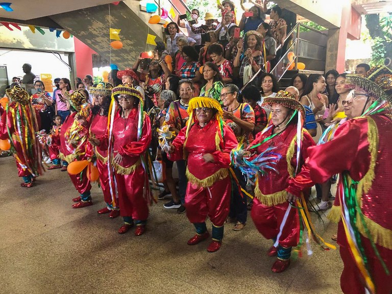 Batizado do Boi Novilho de Luz da UNITI foi realizado nessa segunda-feira