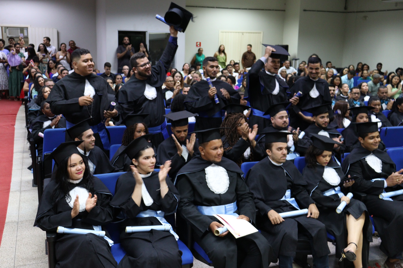 Câmpus da UFMA de Bacabal é palco para celebração acadêmica de dezesseis novos profissionais