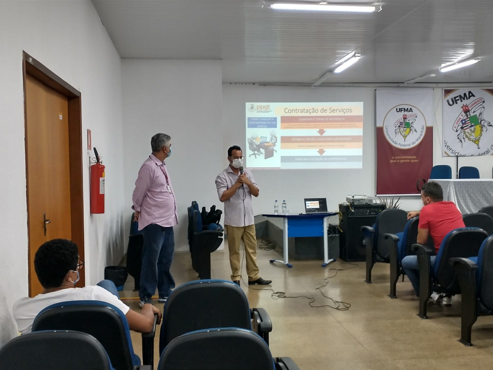 Câmpus de Chapadinha recebe visita do pró-reitor de planejamento, gestão e transparência.jpeg