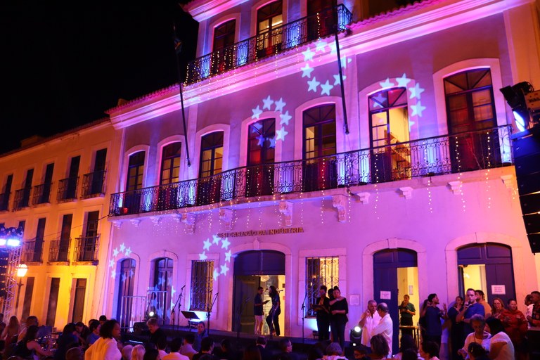 Cantata Natalina emociona público na Praça João Lisboa e reforça parceria entre UFMA e Sesi