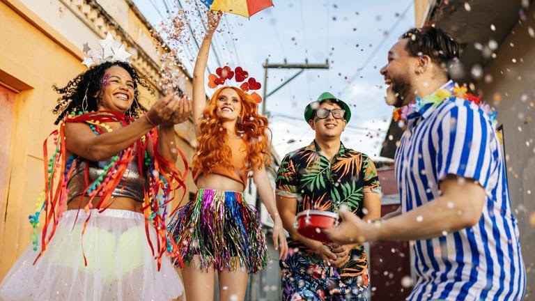 Carnaval com saúde: orientações para chegar à folia com mais proteção