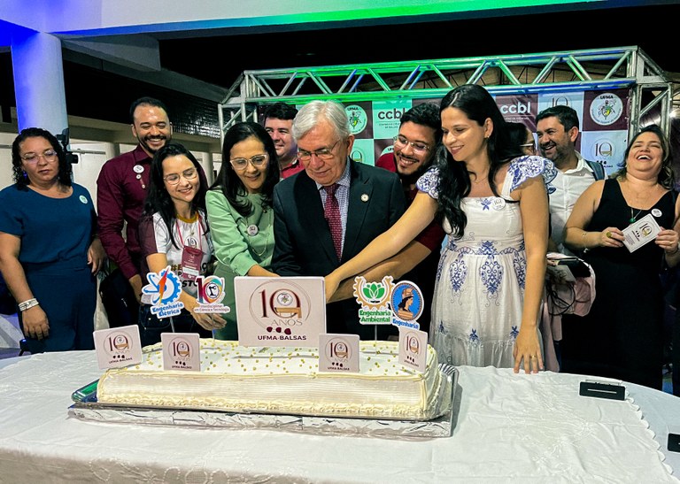 Centro de Ciências de Balsas (CCBL) celebra uma década de excelência acadêmica e inovação