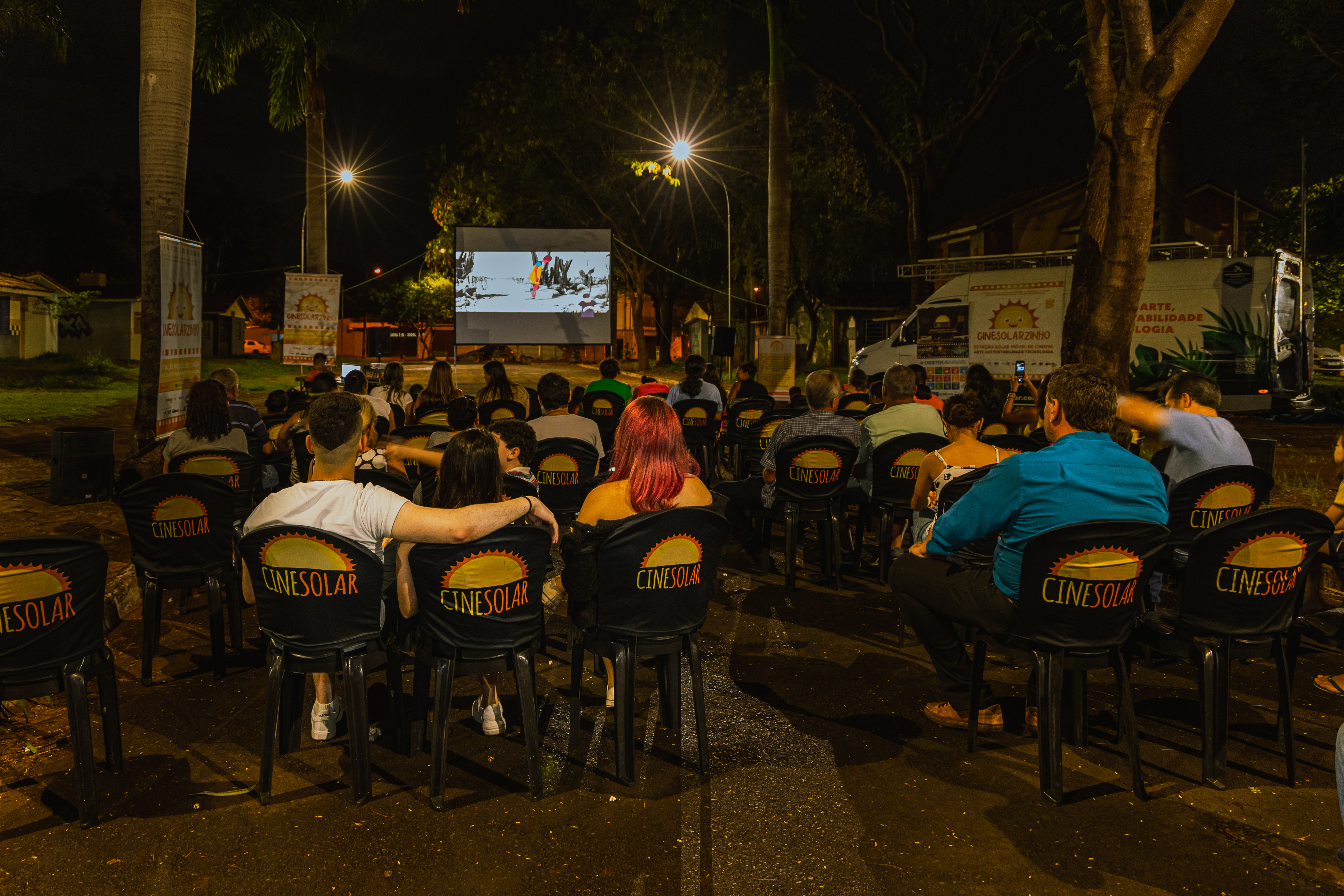 Com o apoio da UFMA, Furgão do CineSolar estaciona em São Luís e São José de Ribamar com sessões de cinema movido a energia solar, pipoca e atrações de gratuitas
