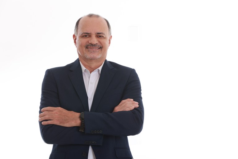 > Conheça o novo reitor da Universidade Federal do Maranhão (UFMA), Fernando Carvalho Silva