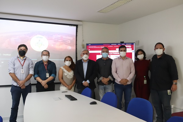 Coordenador de comunicação da Ebserh visita complexo de comunicação UFMA e abre espaço para novas parcerias.jpg