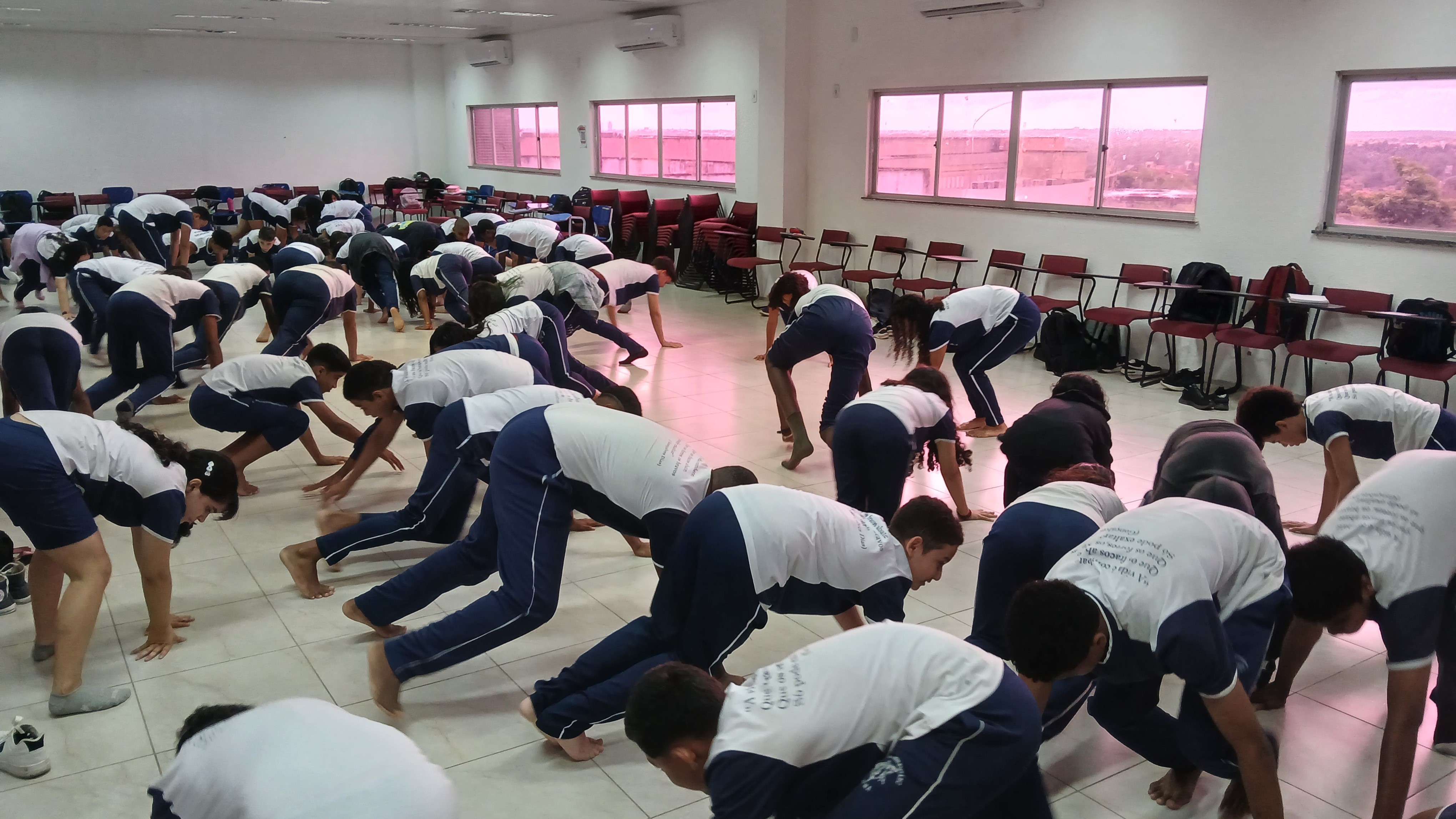 Corpo em movimento: projeto MOVER abre inscrições para novas turmas de dança na UFMA