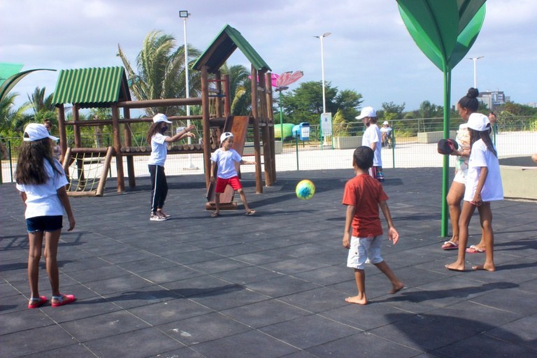 Crianças e adolescentes que fazem hemodiálise têm dia de recreação.jpeg