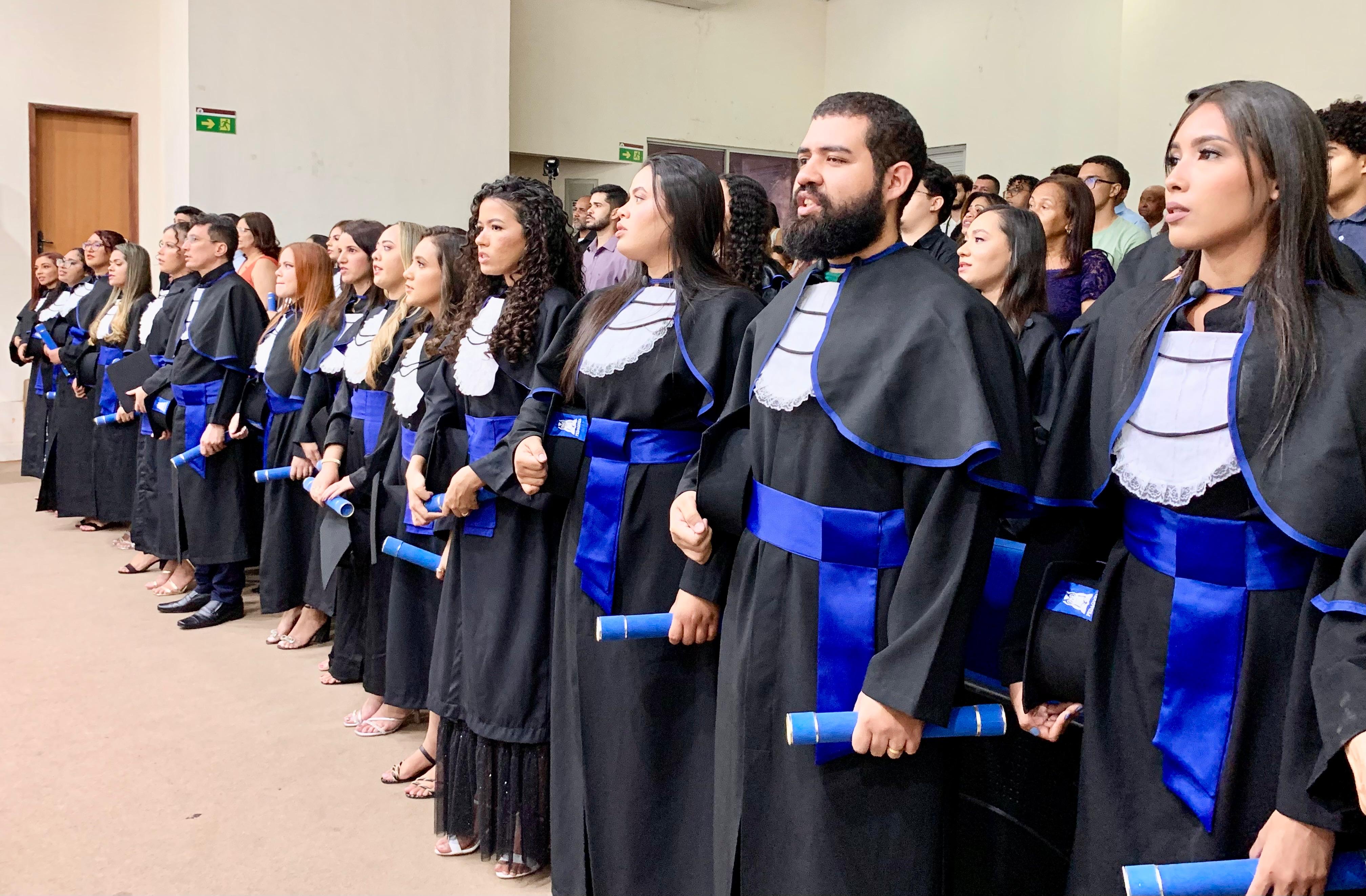 Curso de Pedagogia da UFMA Imperatriz realiza Colação de Grau Especial 2024.1