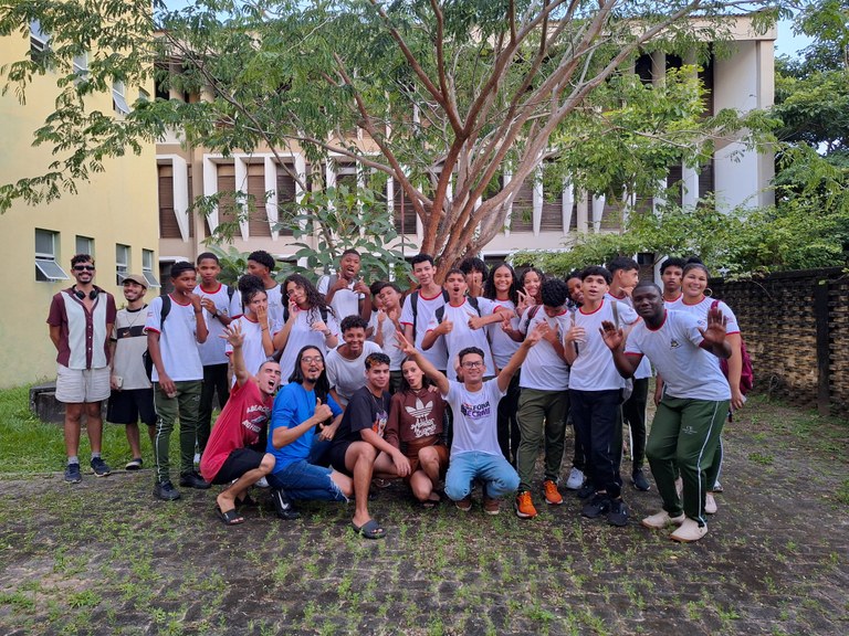 Curso de Teatro da UFMA promove ação de integração para estudantes de escola estadual