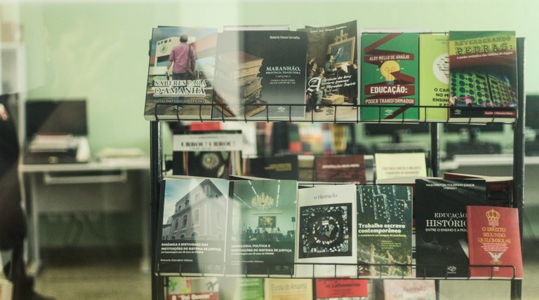 Dia do Mundial do Livro: conheça projetos relacionados à leitura na UFMA