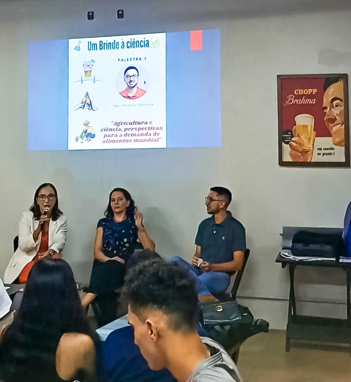 Divulgação científica e lazer: Centro de Ciências de Balsas realiza ciclo de palestras no “Pint of Science Festival”