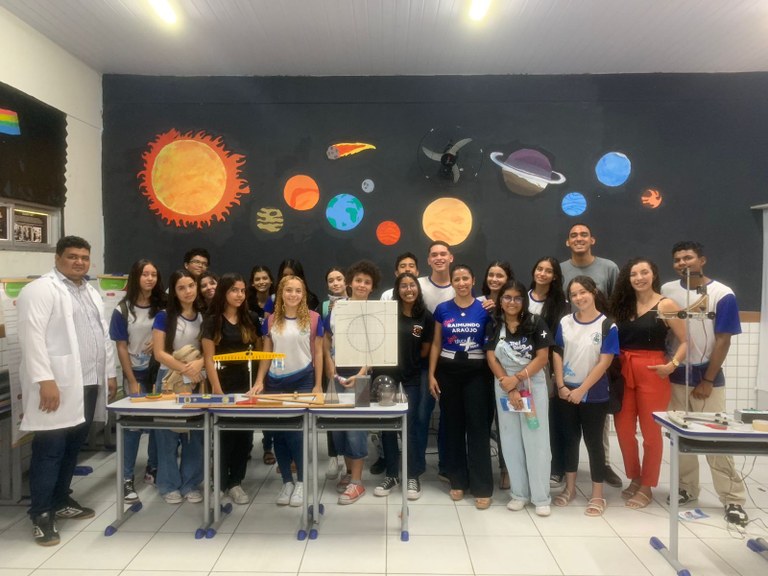 Docentes do câmpus de Chapadinha participam do Feirão das Profissões do Centro Educa Mais Raimundo Araújo