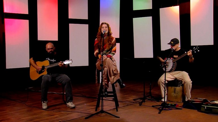 É Música: TV UFMA apresenta, nesta quinta-feira, 27, a nova produção artística da cantora e compositora Lidhia Penha