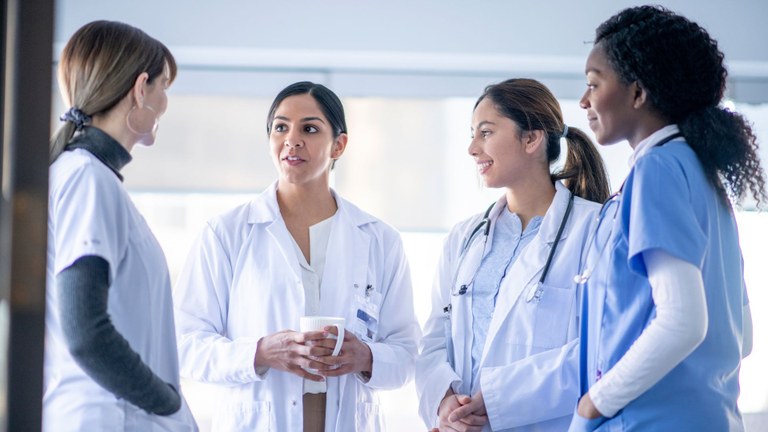 Ebserh publica editais do Enare 2023 com mais de cinco mil vagas em residência médica, uni e multiprofissional