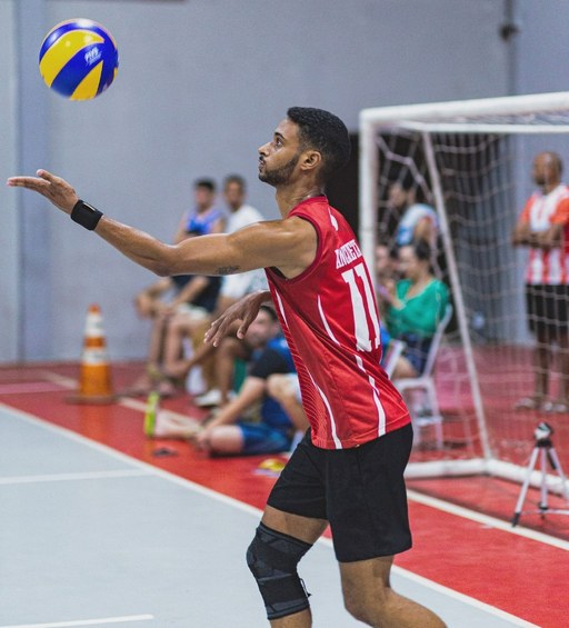 ENTREVISTA Mestrando em Educação Física, capitão do time de voleibol da UFMA, conta sua história no esporte e as expectativas para os JUBs 2022 (3).jpeg ENTREVISTA Mestrando em Educação Física, capitão do time de voleibol da UFMA, conta sua história no esporte e as expectativas para os JUBs 2022 (3).jpeg