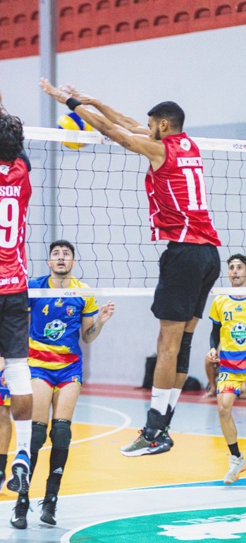 ENTREVISTA Mestrando em Educação Física, capitão do time de voleibol da UFMA, conta sua história no esporte e as expectativas para os JUBs 2022 (4).jpeg